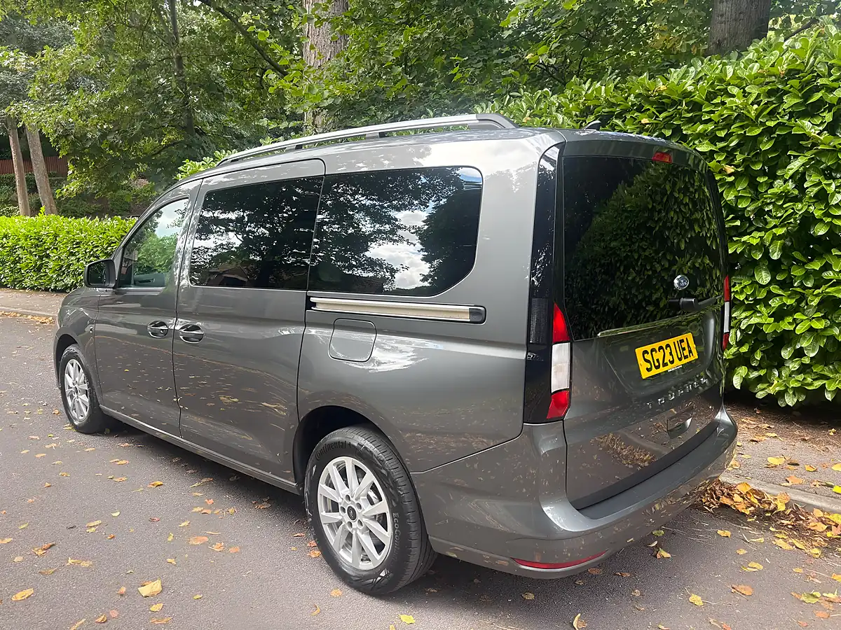 Used 2023 Ford Grand Tourneo Connect Titanium Graphite Grey - Interior and Exterior details 4