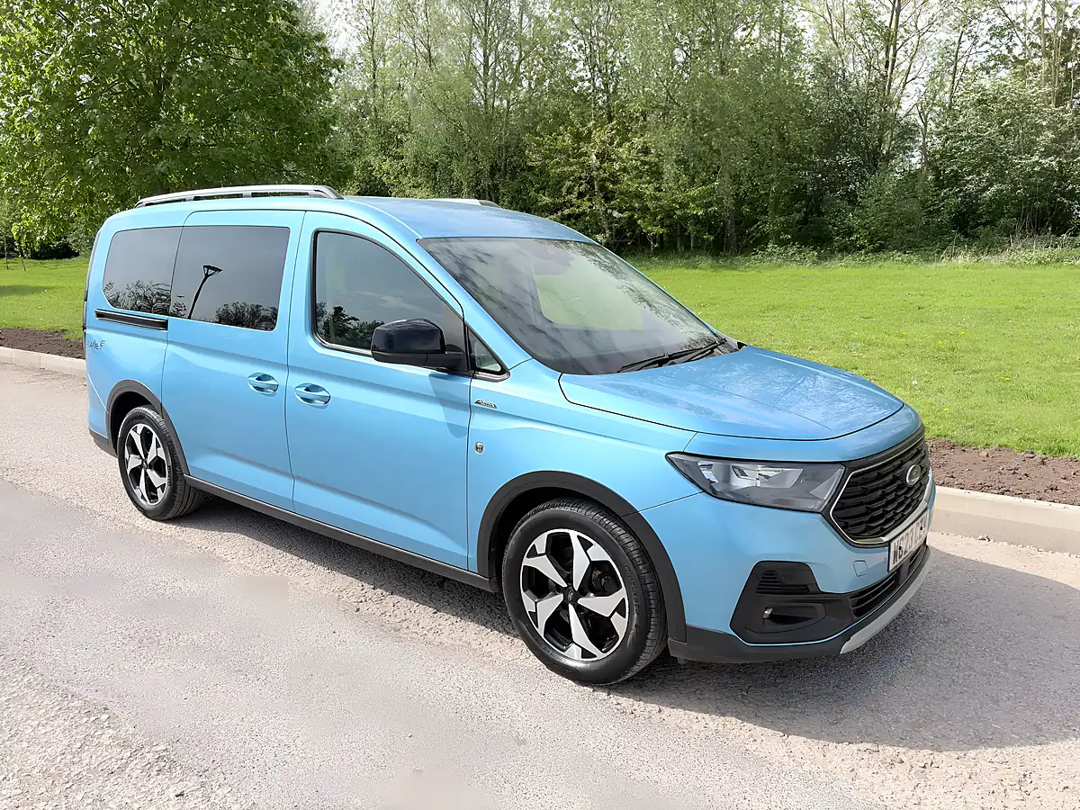 Used 2023 Ford Grand Tourneo Connect Titanium GT Boundless Blue - Interior and Exterior details 13