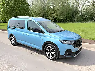 Used 2023 Ford Grand Tourneo Connect Titanium GT Boundless Blue - Interior and Exterior details 18