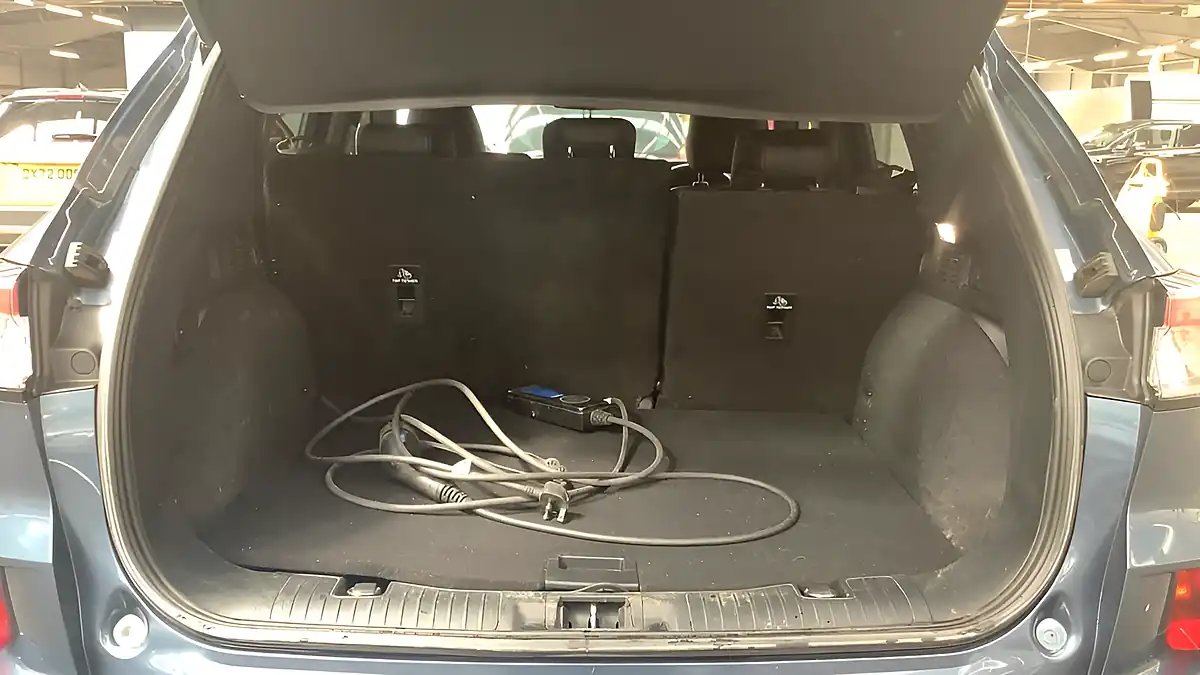 Used 2023 Ford Kuga ST-Line Blue - Interior and Exterior details 14
