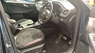 Used 2023 Ford Kuga ST-Line Blue - Interior and Exterior details 16