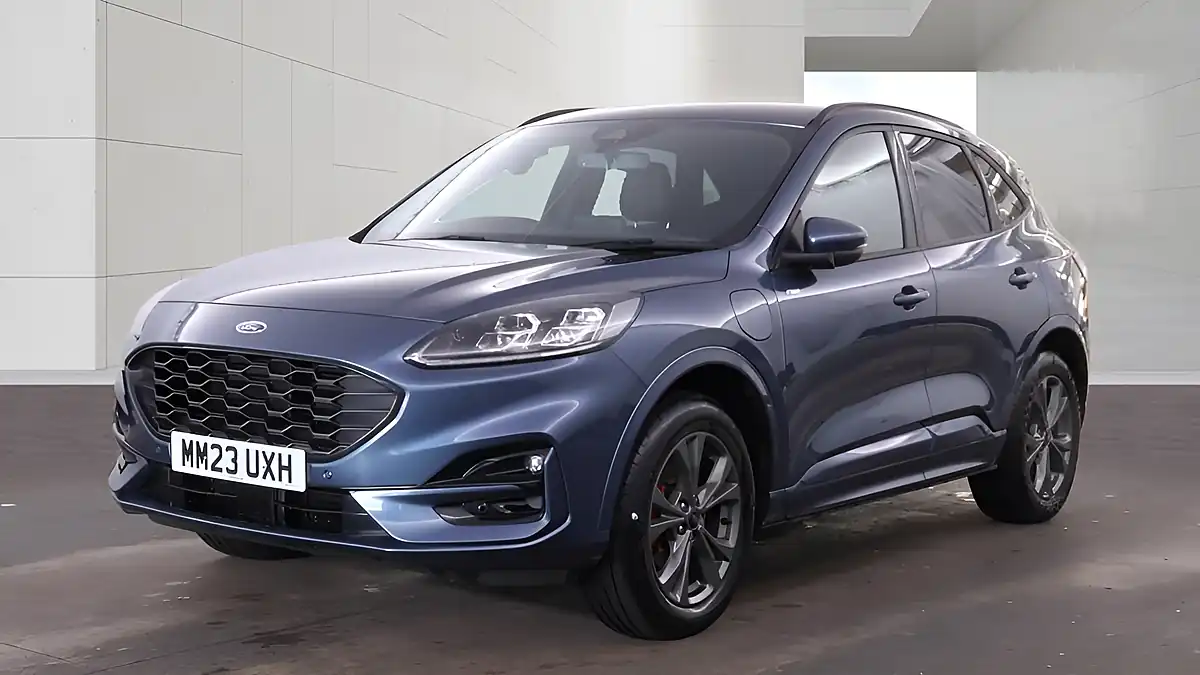 Used 2023 Ford Kuga ST-Line Blue - Interior and Exterior details 5