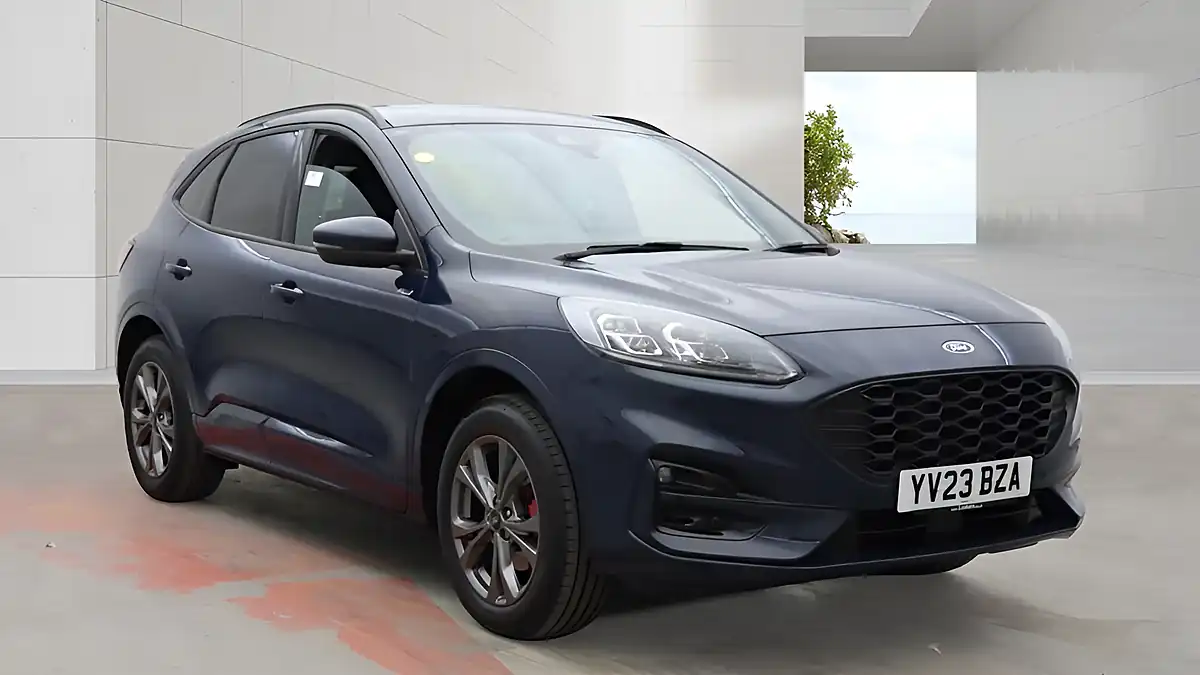 Used 2023 Ford Kuga ST-Line Edition Blue - Front View