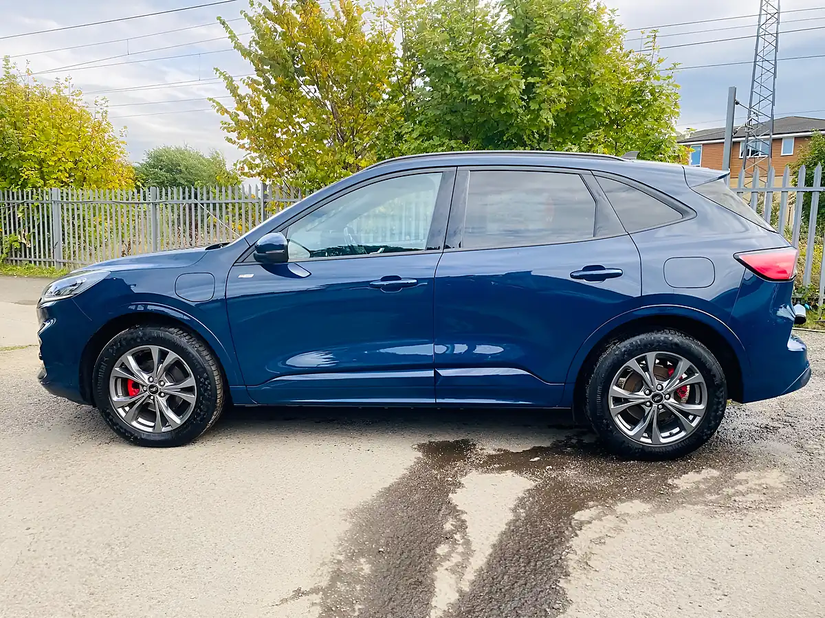 Used 2023 Ford Kuga ST-Line Edition Blue - Interior and Exterior details 10