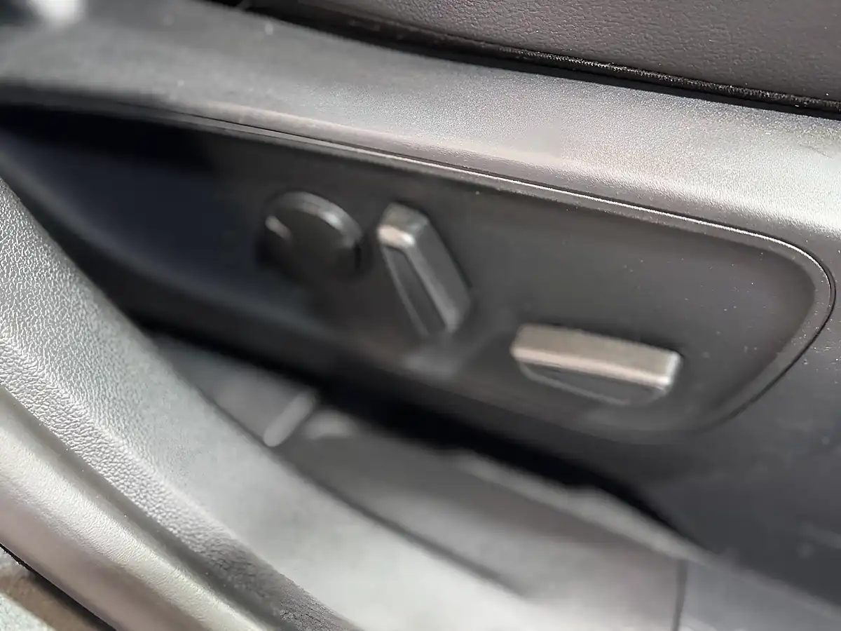 Used 2023 Ford Kuga ST-Line Edition Grey - Interior and Exterior details 13