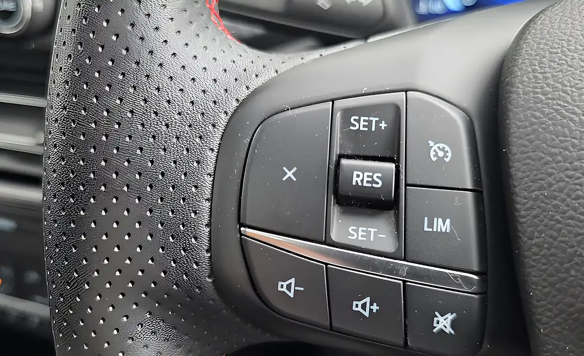 Used 2023 Ford Kuga ST-Line Edition White Platinum Premium Paint - Interior and Exterior details 18