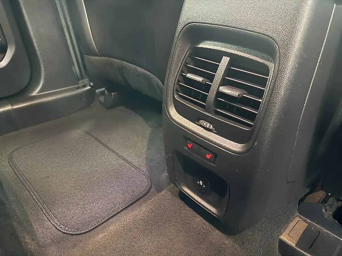 Used 2023 Ford Kuga ST-Line X Black - Interior and Exterior details 7