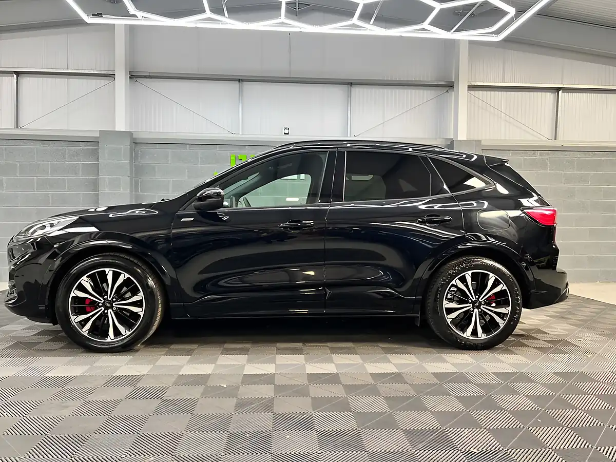 Used 2023 Ford Kuga ST-Line X Edition Black - Interior and Exterior details 3