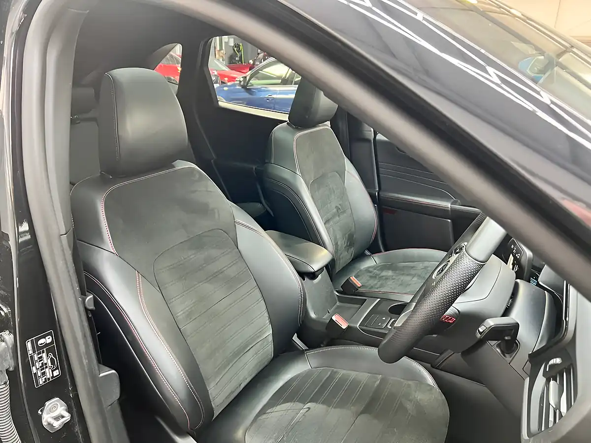 Used 2023 Ford Kuga ST-Line X Edition Black - Interior and Exterior details 5