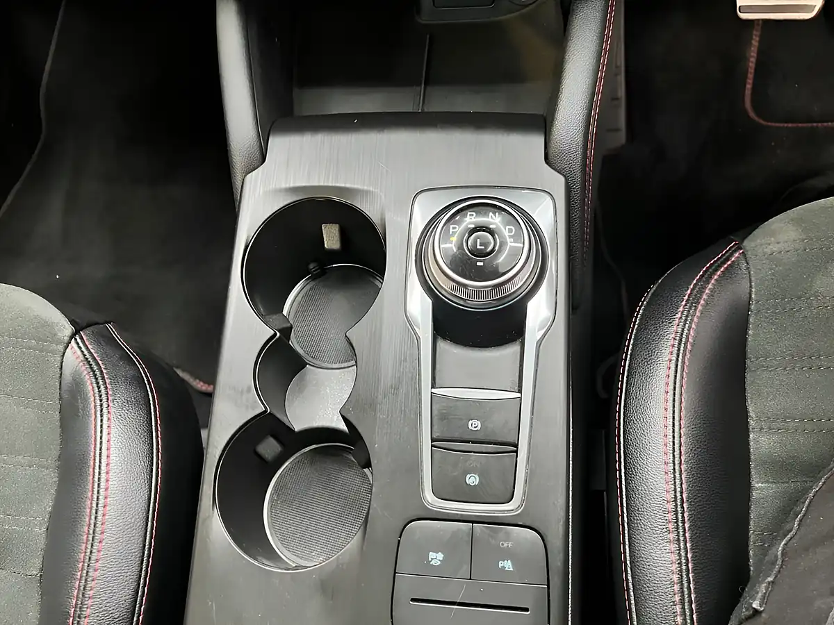 Used 2023 Ford Kuga ST-Line X Edition Black - Interior and Exterior details 9