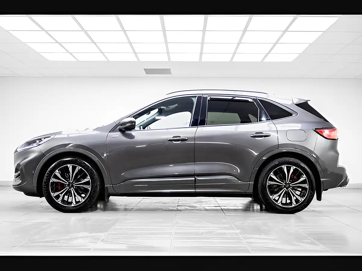 Used 2023 Ford Kuga ST-Line X Edition Grey - Interior and Exterior details 3