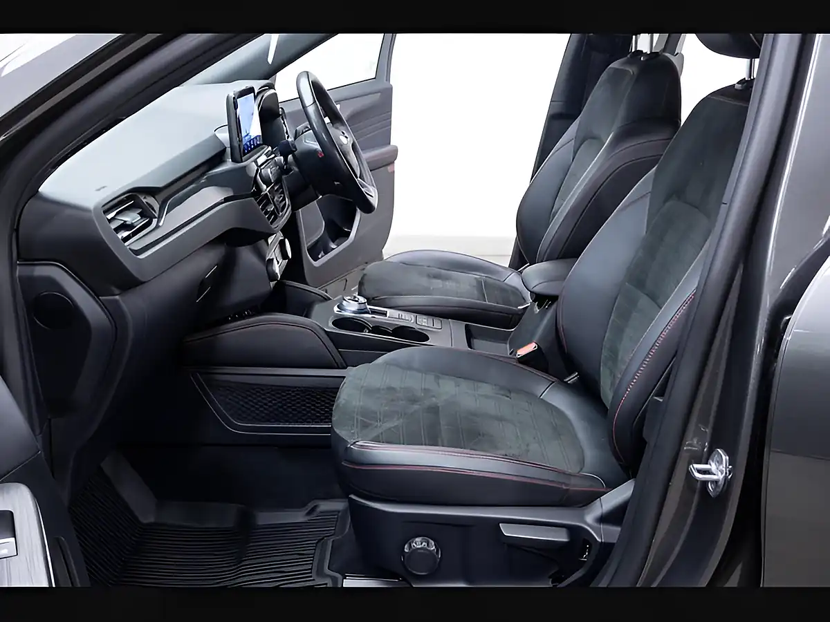 Used 2023 Ford Kuga ST-Line X Edition Grey - Interior and Exterior details 9