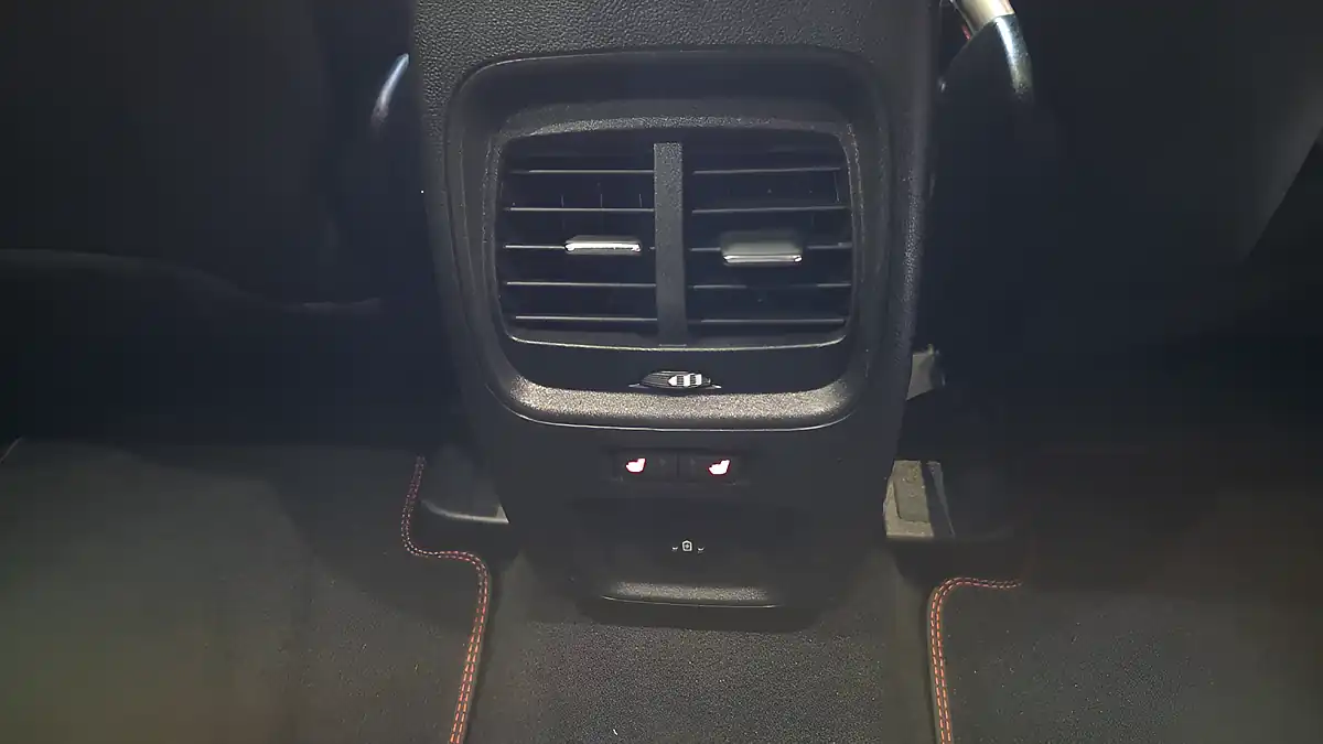 Used 2023 Ford Kuga ST-Line X Edition Silver - Interior and Exterior details 17