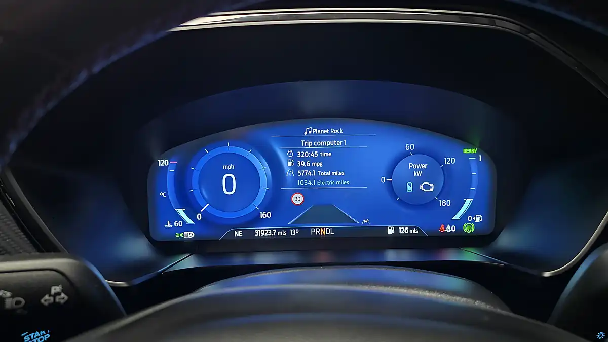Used 2023 Ford Kuga ST-Line X Edition Silver - Interior and Exterior details 18