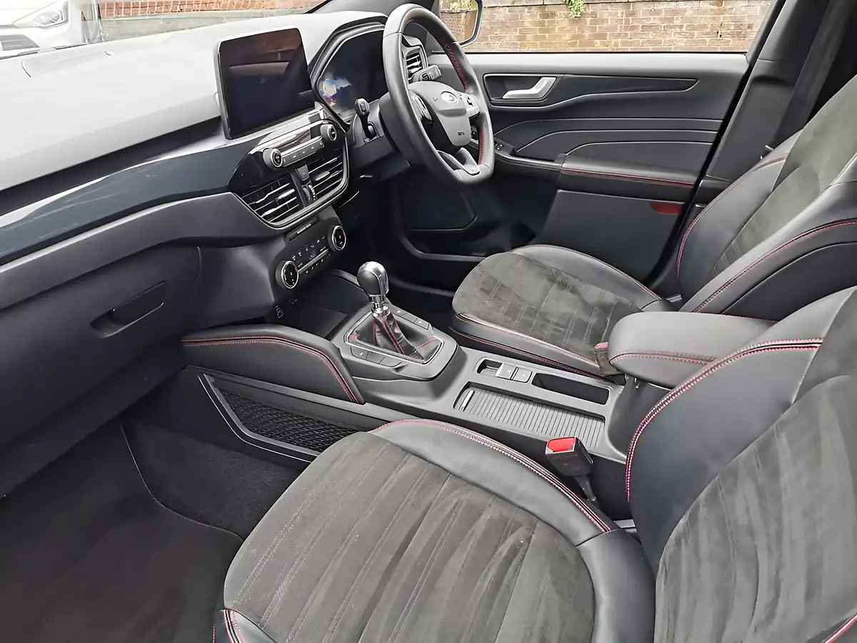 Used 2023 Ford Kuga ST-Line X Edition Solar Silver - Interior and Exterior details 9