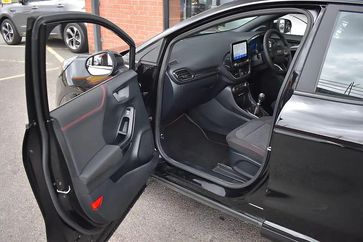 Used 2023 Ford Puma ST-Line Agate Black - Interior and Exterior details 13