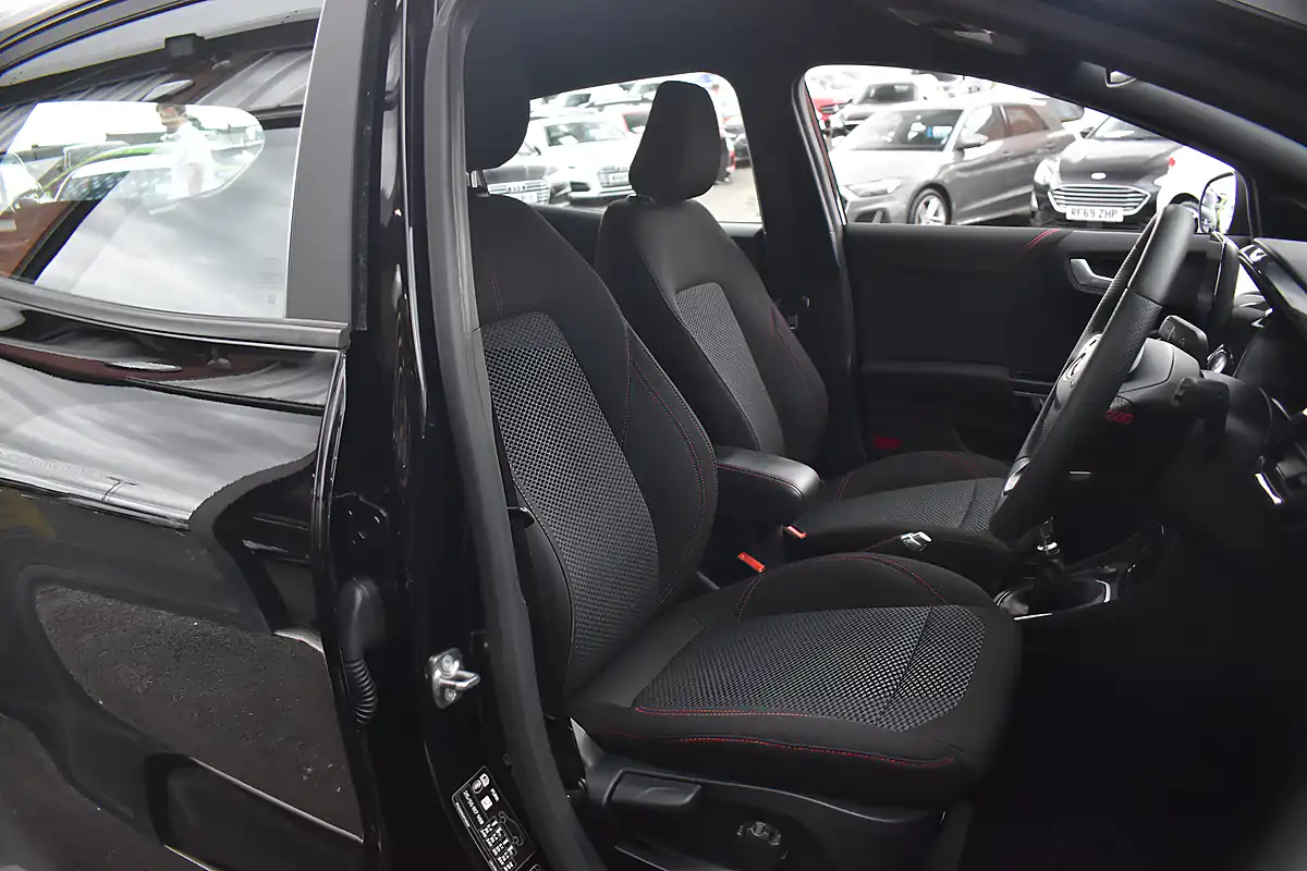 Used 2023 Ford Puma ST-Line Agate Black - Interior and Exterior details 7