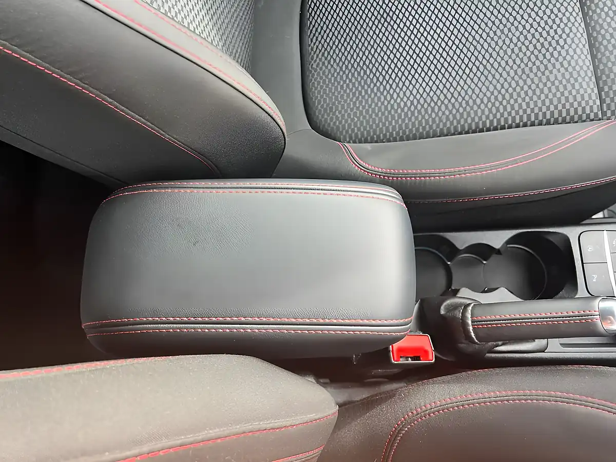 Used 2023 Ford Puma ST-Line Red - Interior and Exterior details 13