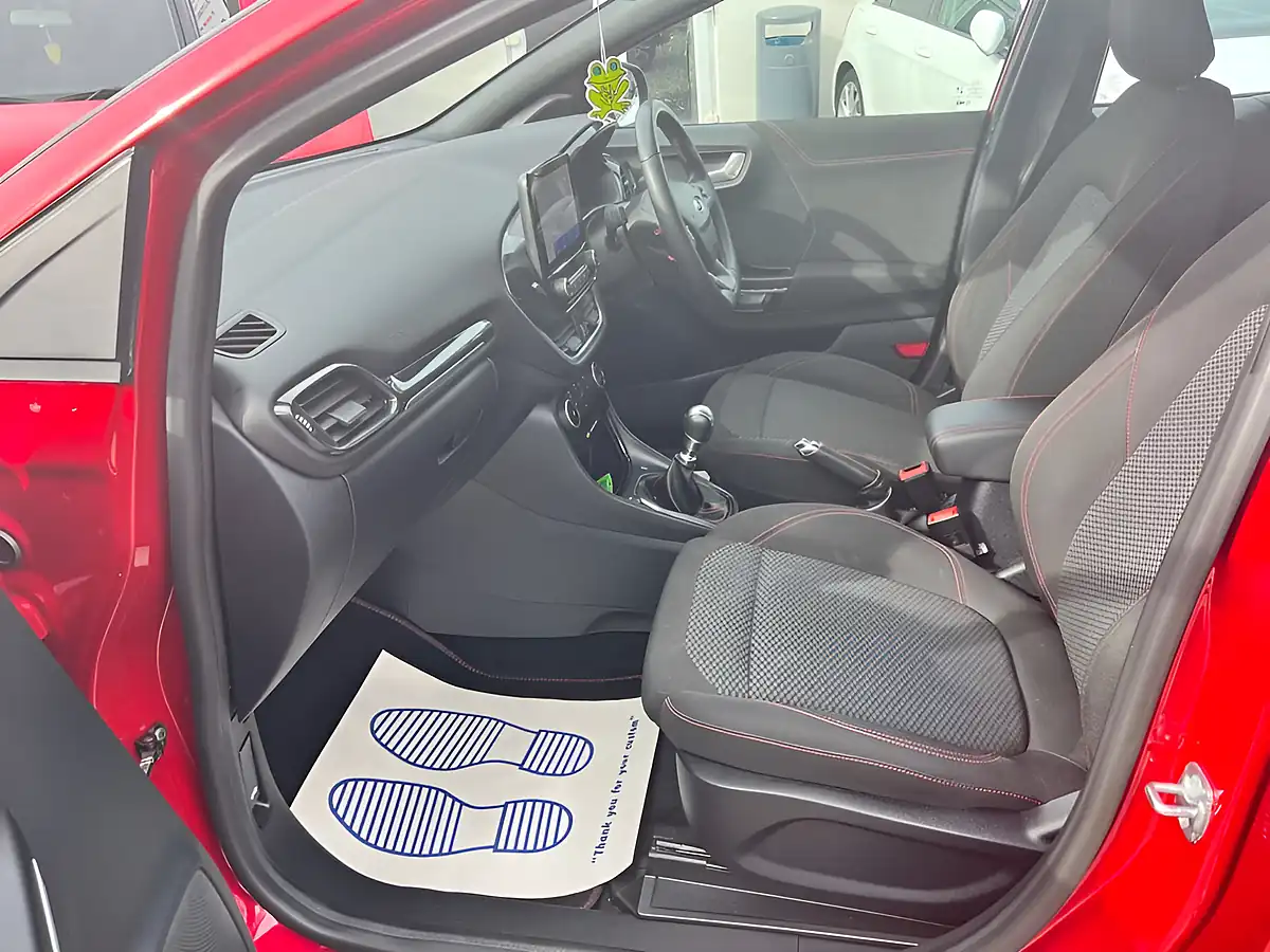 Used 2023 Ford Puma ST-Line Red - Interior and Exterior details 19