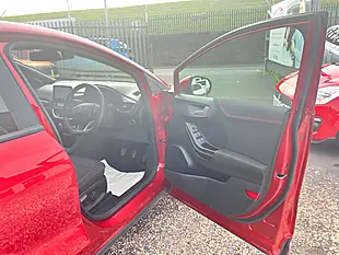 Used 2023 Ford Puma ST-Line Red - Interior and Exterior details 7