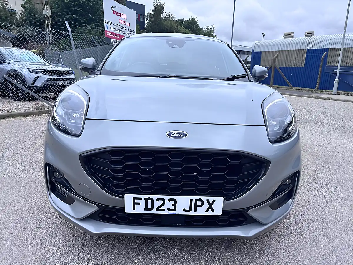 Used 2023 Ford Puma ST-Line Silver - Interior and Exterior details 10