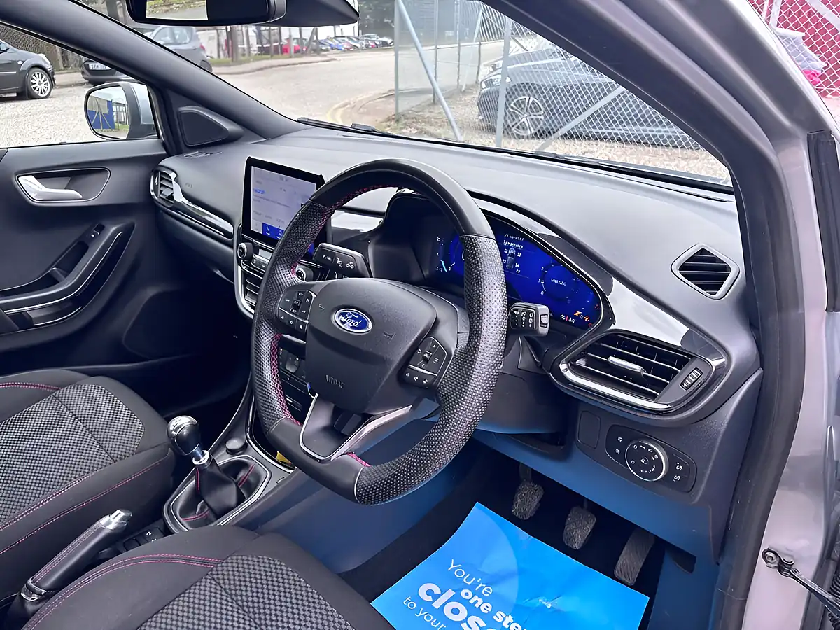 Used 2023 Ford Puma ST-Line Silver - Interior and Exterior details 2