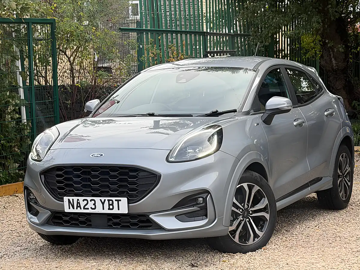 Used 2023 Ford Puma ST-Line Silver - Interior and Exterior details 3