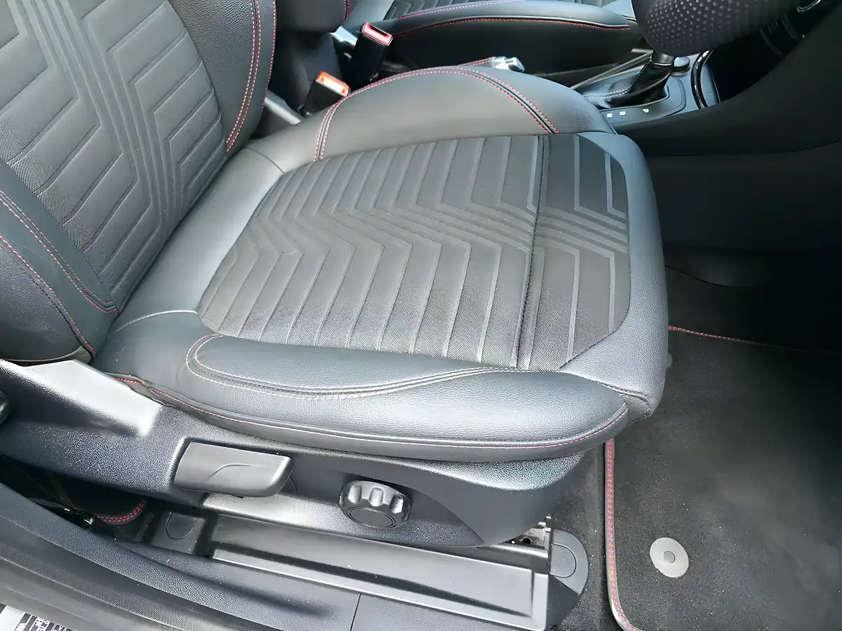 Used 2023 Ford Puma ST-Line X Silver - Interior and Exterior details 20