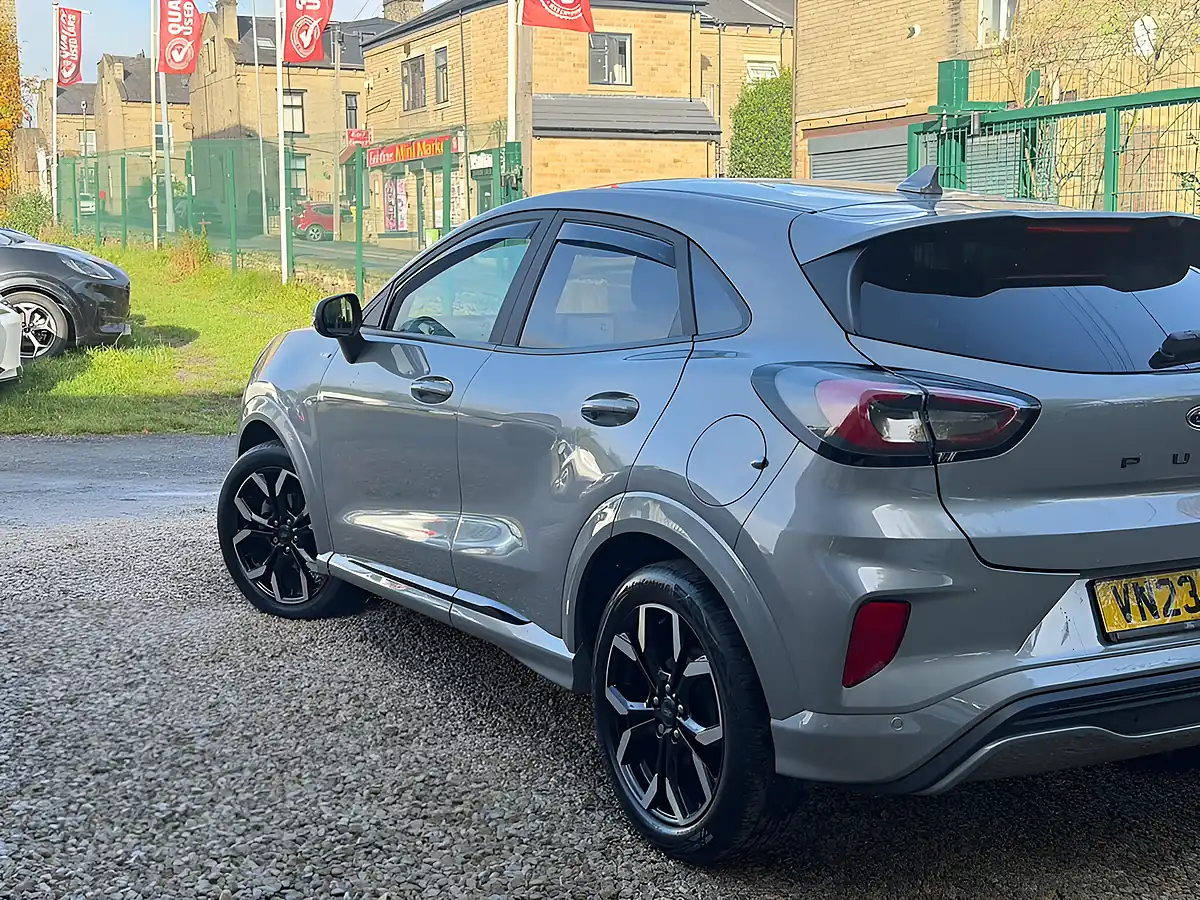 Used 2023 Ford Puma ST-Line X Silver - Interior and Exterior details 10