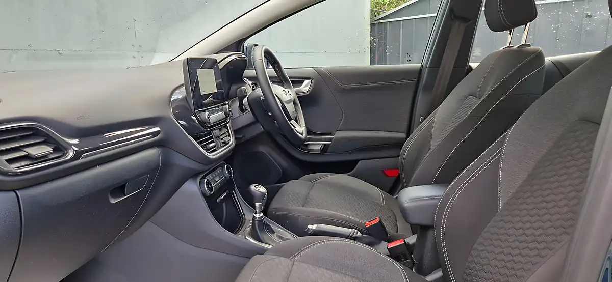Used 2023 Ford Puma Titanium Blue - Interior and Exterior details 13