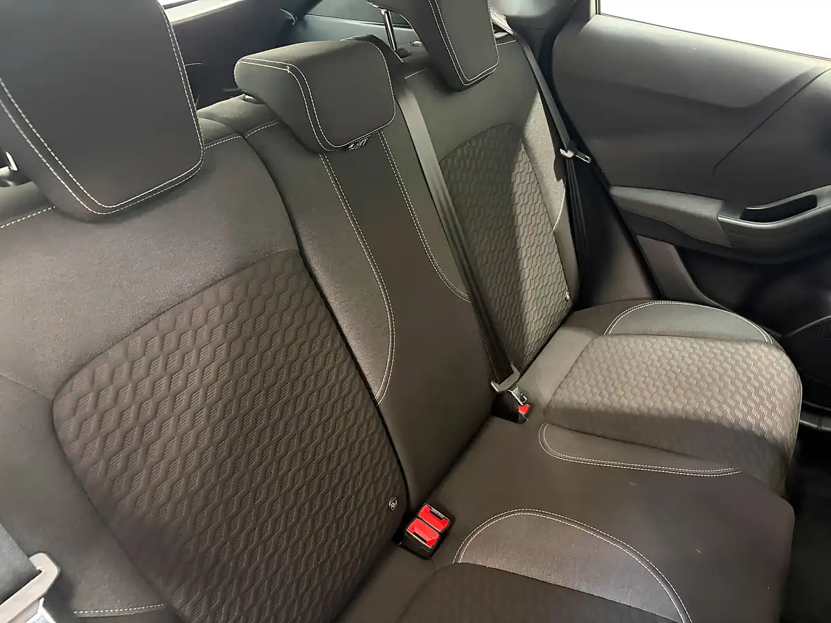 Used 2023 Ford Puma Titanium Silver - Interior and Exterior details 19