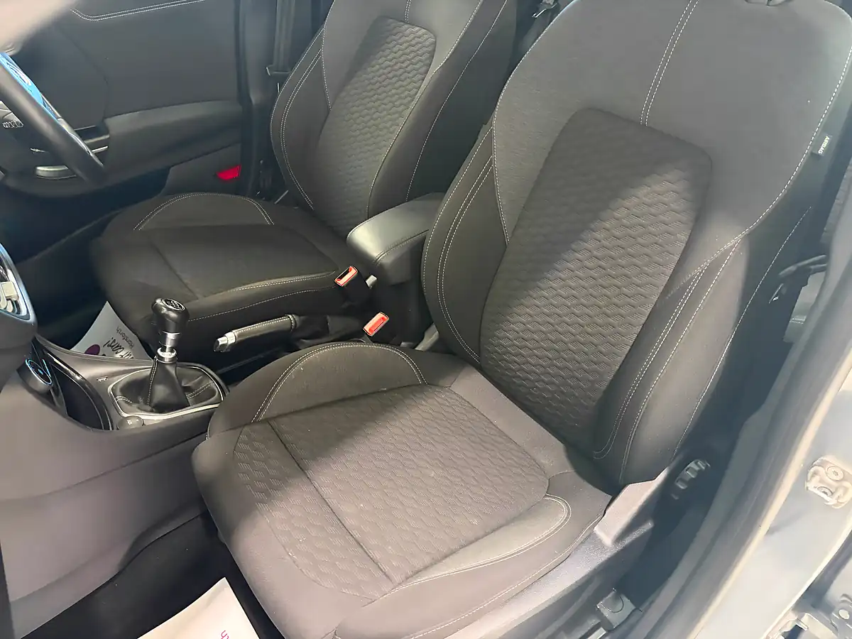Used 2023 Ford Puma Titanium Silver - Interior and Exterior details 20