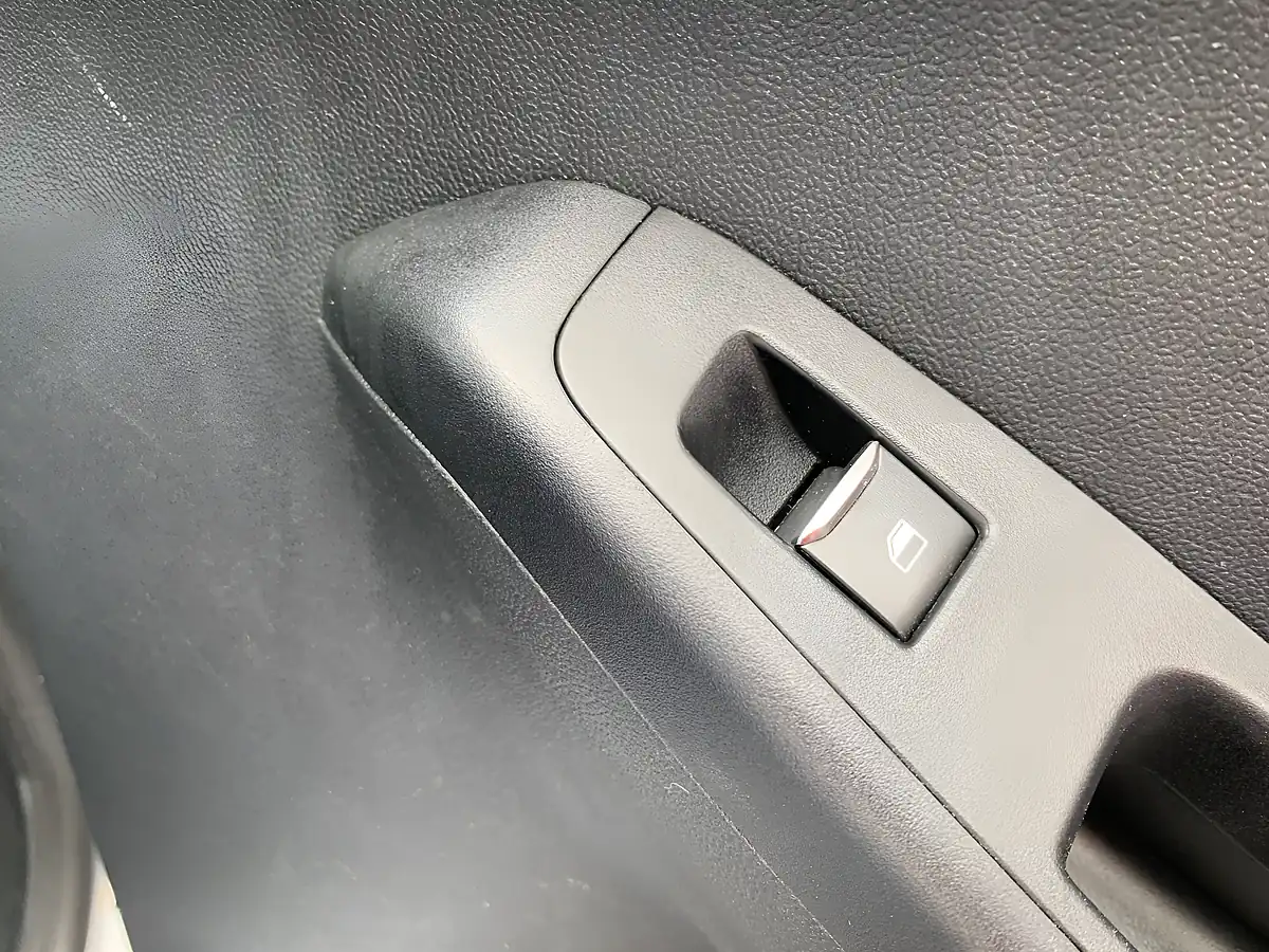 Used 2023 Ford Puma Titanium White - Interior and Exterior details 19