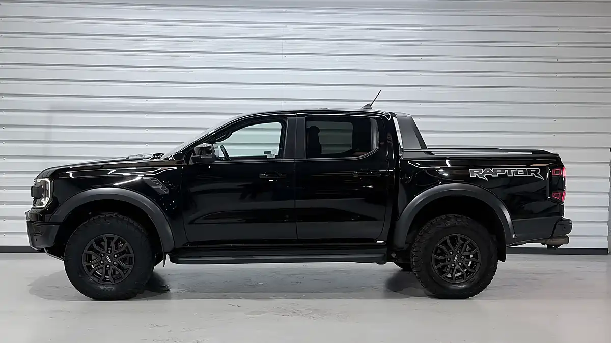Used 2023 Ford Ranger Raptor Shadow Black (metallic Paint) - Interior and Exterior details 4