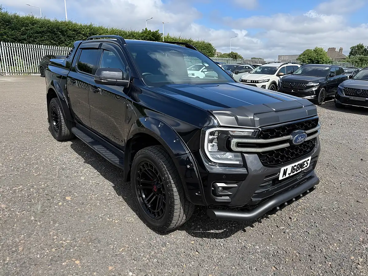 Used 2023 Ford Ranger Wildtrak Black - Front View