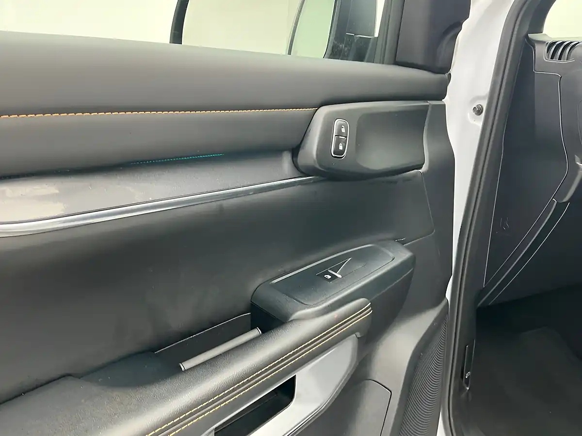 Used 2023 Ford Ranger Wildtrak White - Interior and Exterior details 17