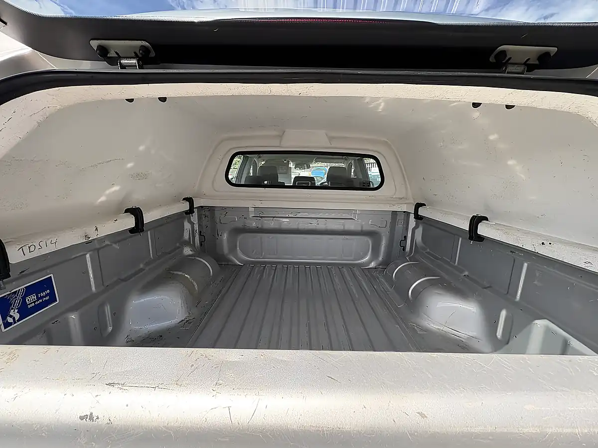 Used 2023 Ford Ranger Xl Moondust Silver - Interior and Exterior details 15