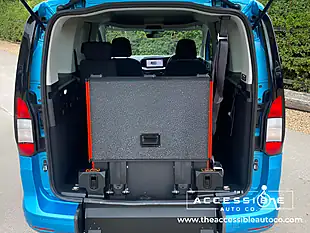 Used 2023 Ford Tourneo Connect Titanium Blue - Interior and Exterior details 11