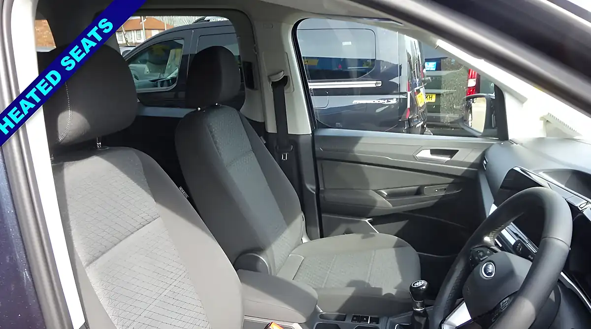 Used 2023 Ford Tourneo Connect Titanium Blue - Interior and Exterior details 13