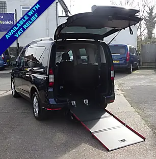 Used 2023 Ford Tourneo Connect Titanium Blue - Interior and Exterior details 15