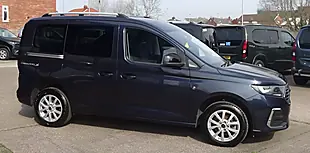 Used 2023 Ford Tourneo Connect Titanium Blue - Interior and Exterior details 16
