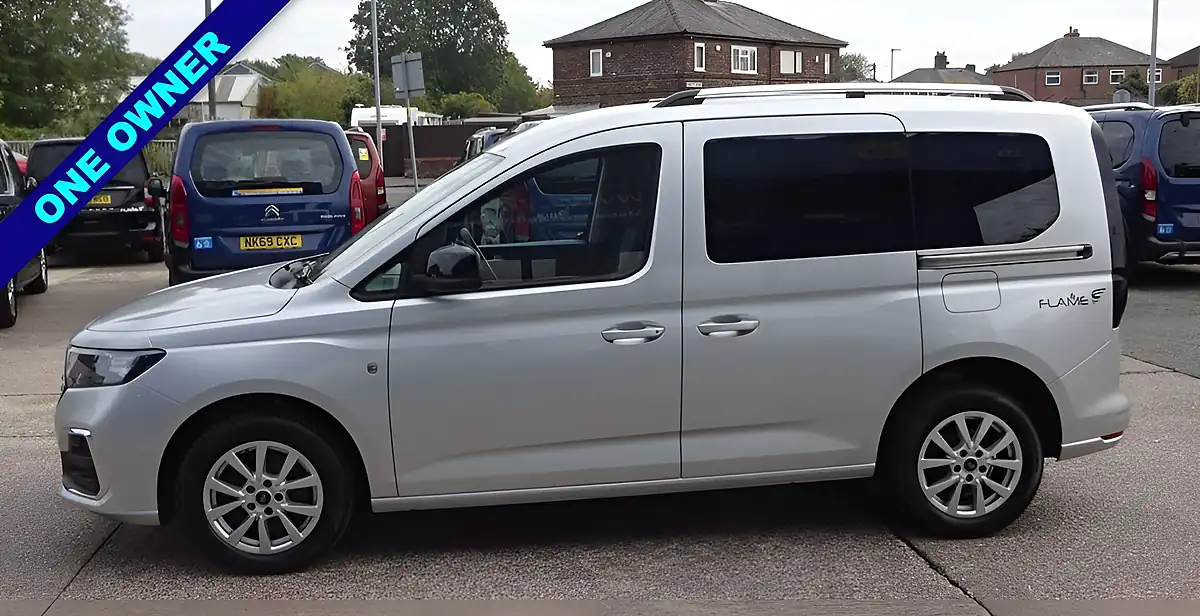 Used 2023 Ford Tourneo Connect Titanium Silver - Interior and Exterior details 6