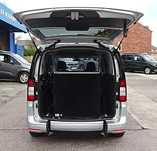 Used 2023 Ford Tourneo Connect Titanium Silver - Interior and Exterior details 8