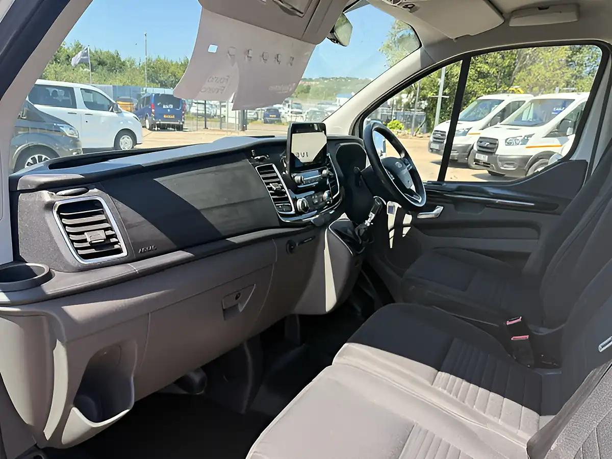 Used 2023 Ford Transit 300 Custom Limited White - Interior and Exterior details 13