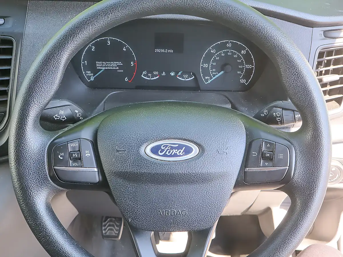 Used 2023 Ford Transit 350 FWD Eb Leader Frozen White - Interior and Exterior details 9