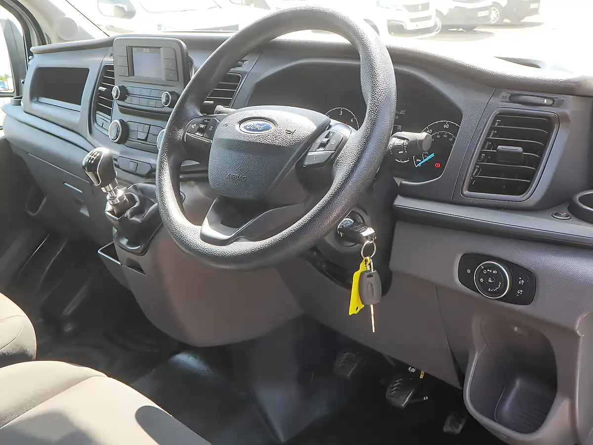 Used 2023 Ford Transit 350 FWD Eb Leader Frozen White - Interior and Exterior details 13