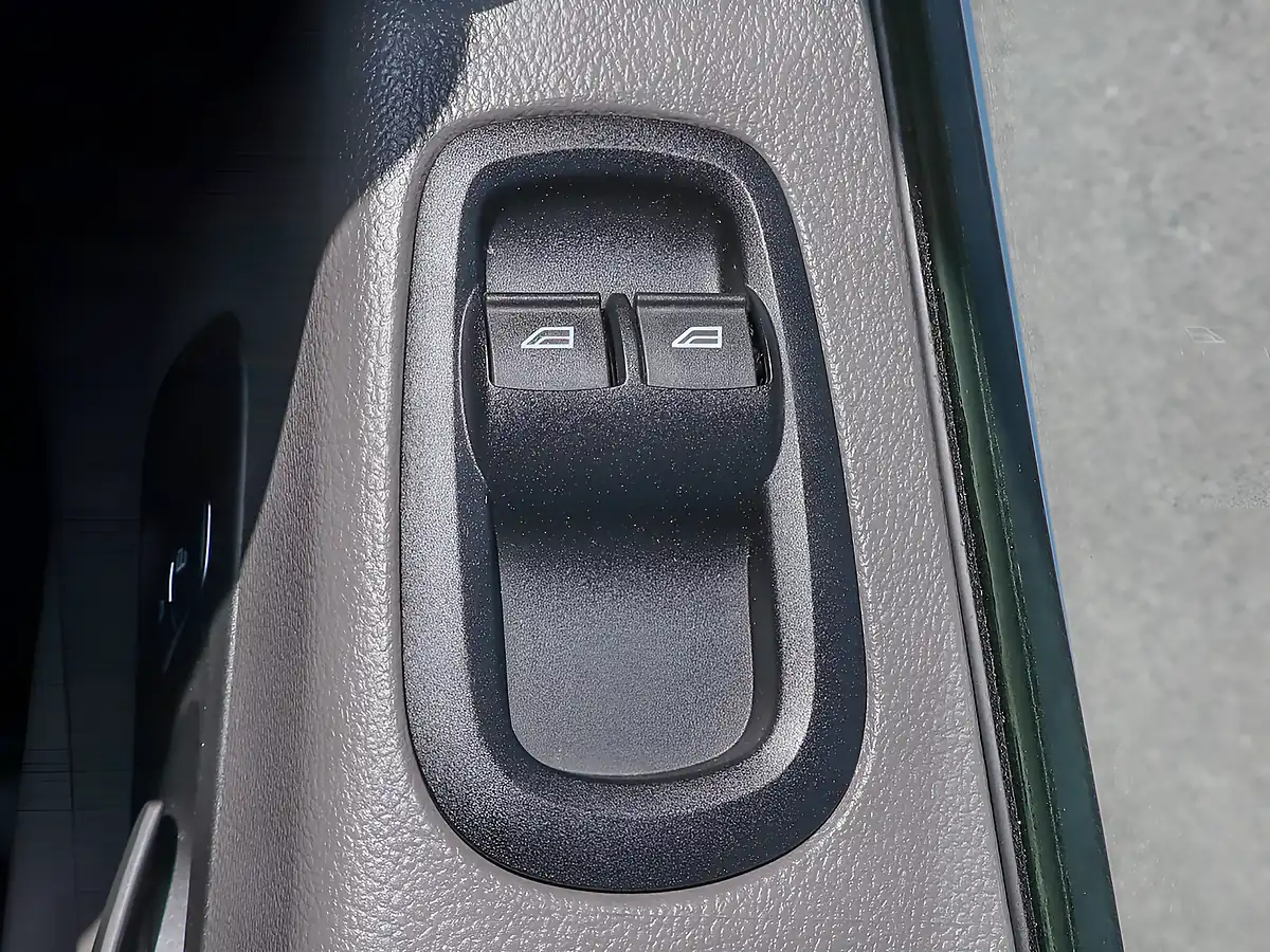 Used 2023 Ford Transit 350 FWD Eb Leader Frozen White - Interior and Exterior details 18