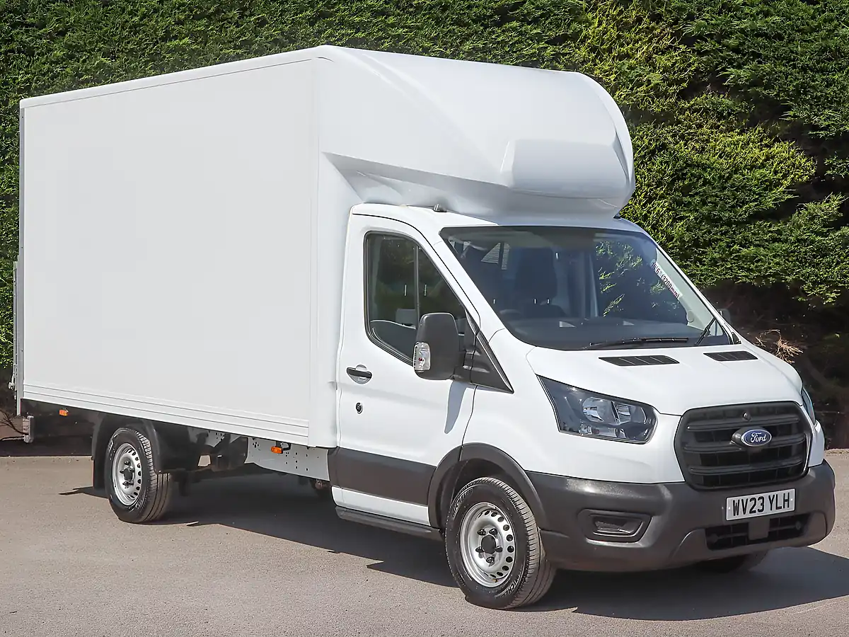 Used 2023 Ford Transit 350 FWD Eb Leader Frozen White - Interior and Exterior details 4