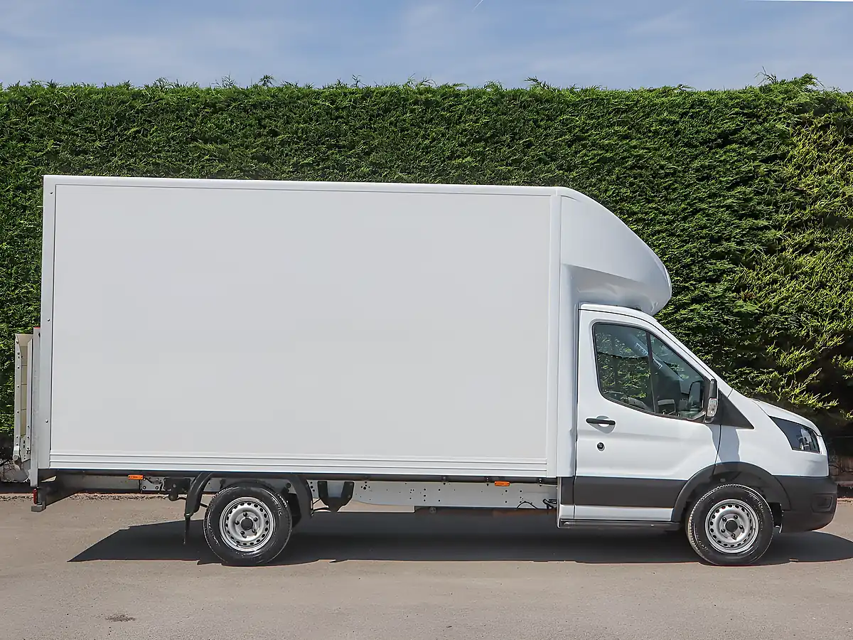 Used 2023 Ford Transit 350 FWD Eb Leader Frozen White - Interior and Exterior details 5