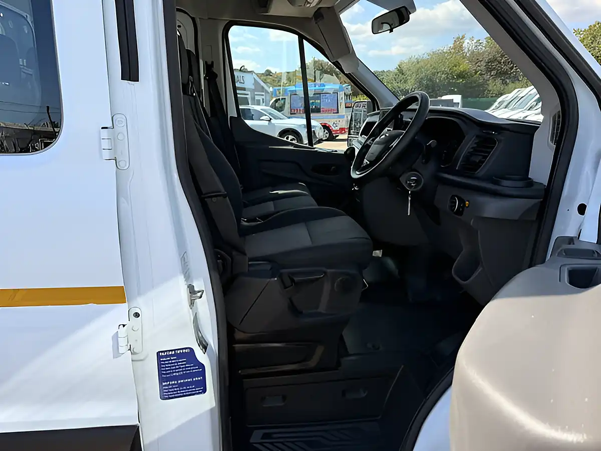 Used 2023 Ford Transit 350 Leader L3 Lwb Double Cab Tipper White - Interior and Exterior details 17